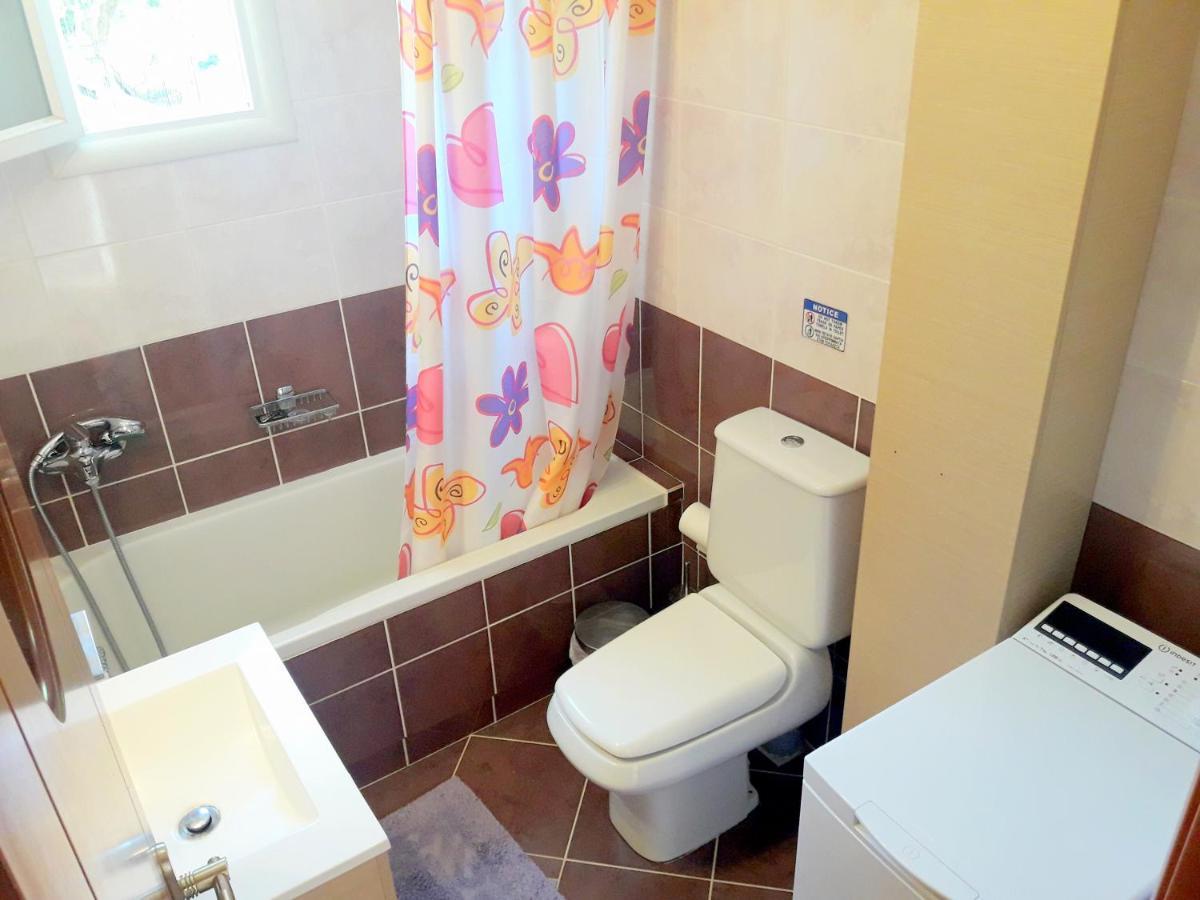 Holiday home Olivetree House